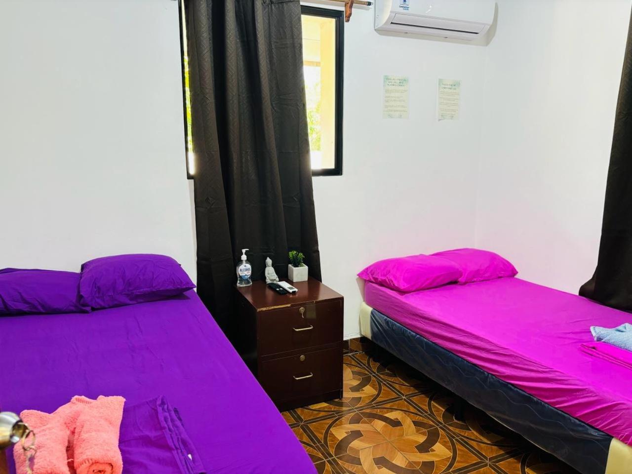 לה ליברטאד La Casona Sv Hostal מראה חיצוני תמונה